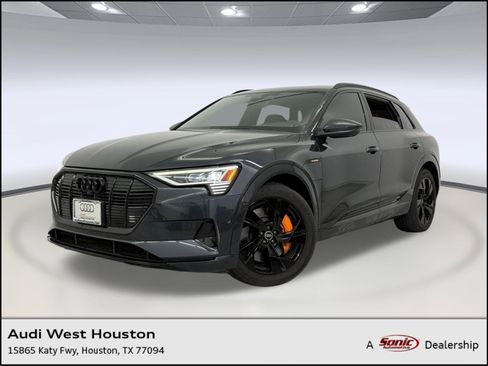 Used 2022 Audi e-tron Premium w/ Convenience Plus Package image 1