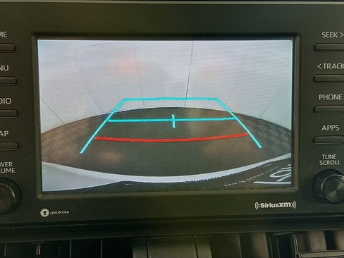 Used 2020 Toyota RAV4 LE AWD/4WD image 22
