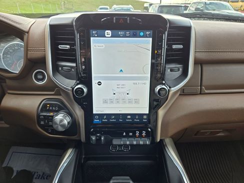 Used 2022 RAM 1500 Laramie AWD/4WD image 23