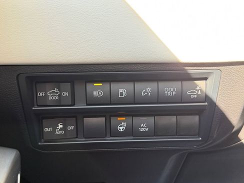 Used 2024 Toyota Tundra Capstone image 18