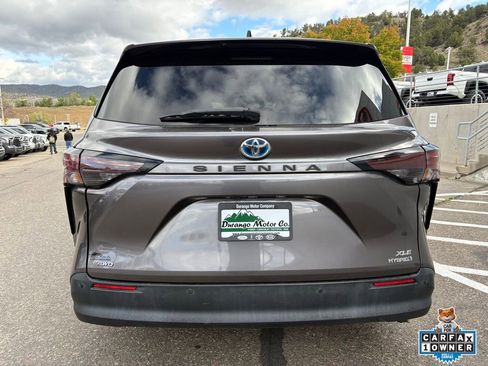 Used 2023 Toyota Sienna XLE AWD/4WD image 7
