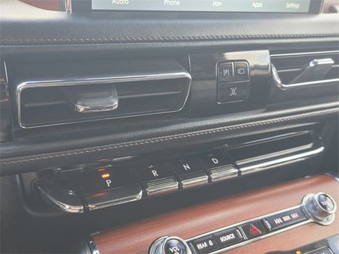 Used 2023 Lincoln Aviator Reserve w/ Equipment Group 201A image 21