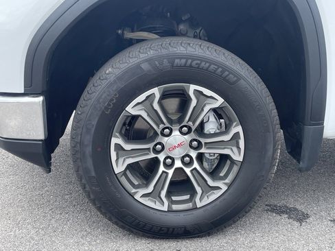 Used 2023 GMC Sierra 1500 SLT w/ SLT Convenience Package image 30