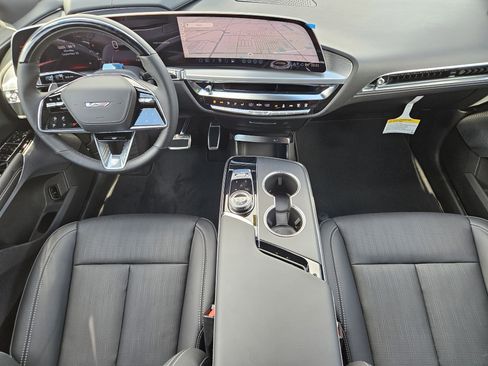 New 2026 Cadillac Lyriq V AWD/4WD image 16