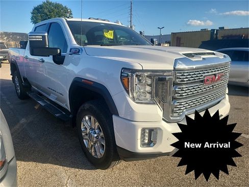 Used 2020 GMC Sierra 2500 Denali w/ Denali Ultimate Package image 2