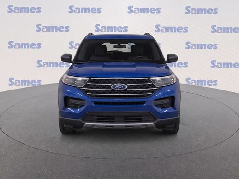 Used 2020 Ford Explorer XLT w/ Equipment Group 202A RWD image 5