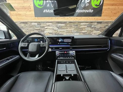 Used 2024 Hyundai Santa Fe Calligraphy AWD/4WD image 17