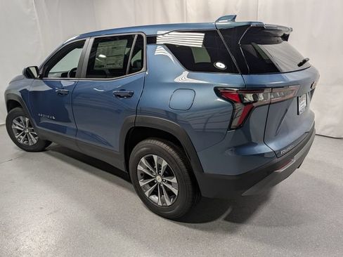 New 2027 Chevrolet Equinox LT w/ Convenience Package II FWD image 5
