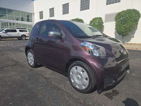 Used 2013 Scion iQ FWD image 4