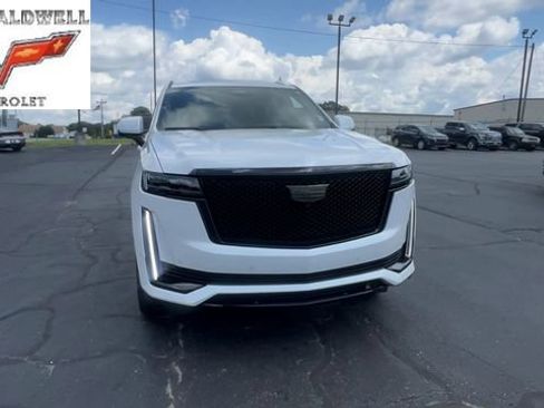 Certified 2023 Cadillac Escalade Sport Platinum AWD/4WD image 3