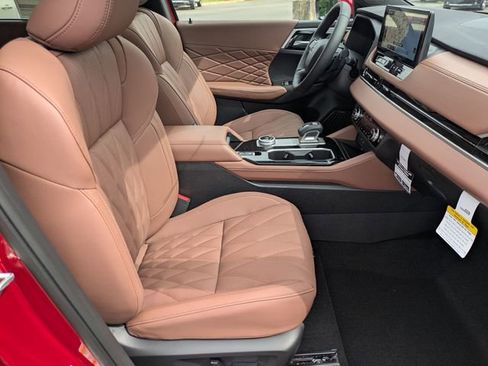 New 2025 Mitsubishi Outlander SEL image 36