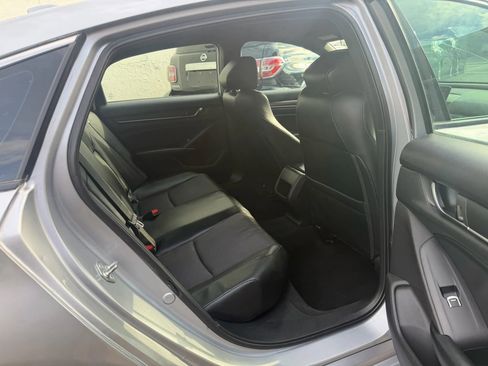 Used 2018 Honda Accord Sport image 28