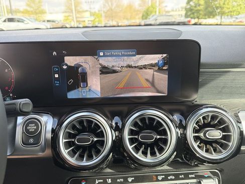 New 2026 Mercedes-Benz GLB 250 4MATIC image 27