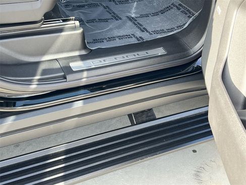 New 2026 GMC Yukon Denali w/ Sun & Power Step Package image 35