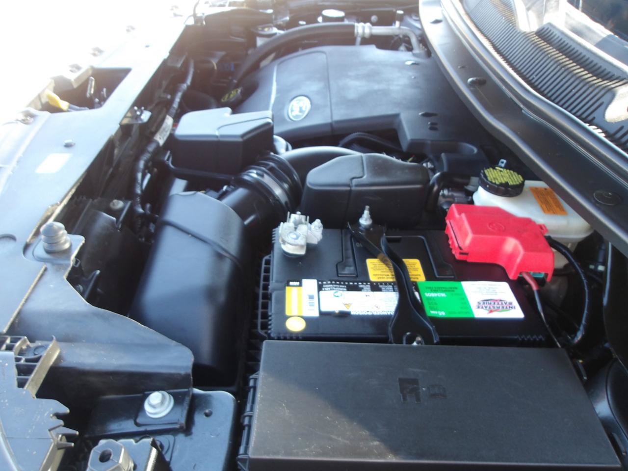 Used 2015 Ford Explorer XLT w/ Equipment Group 202A FWD image 28