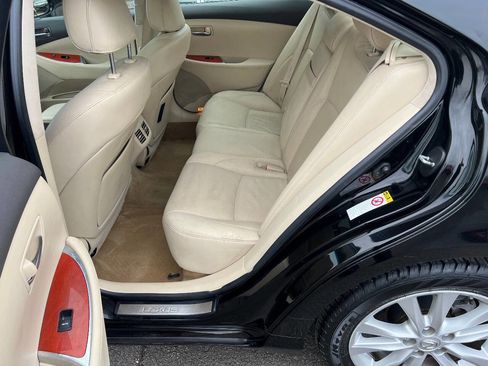 Used 2011 Lexus ES 350 image 21