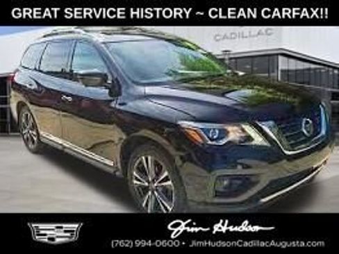 Used 2019 Nissan Pathfinder SL FWD image 1