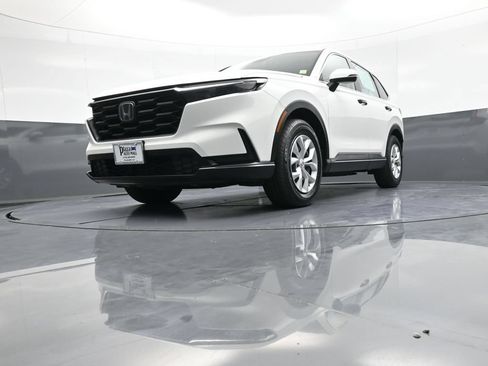 Certified 2023 Honda CR-V LX image 24