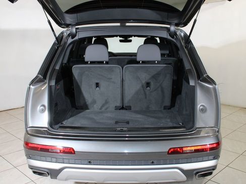 Certified 2025 Audi Q7 2.0T Premium w/ Convenience Package image 24