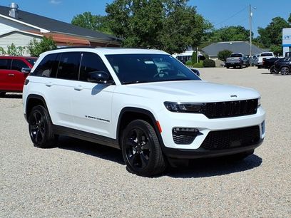 Used 2025 Jeep Grand Cherokee Limited w/ Luxury Tech Group II