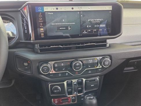 Used 2026 Jeep Wrangler Willys image 23