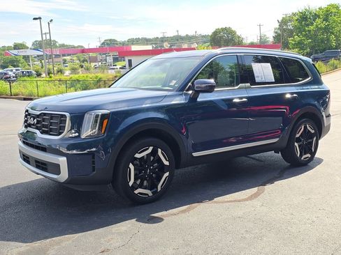 Used 2024 Kia Telluride S w/ S Sunroof Package FWD image 7