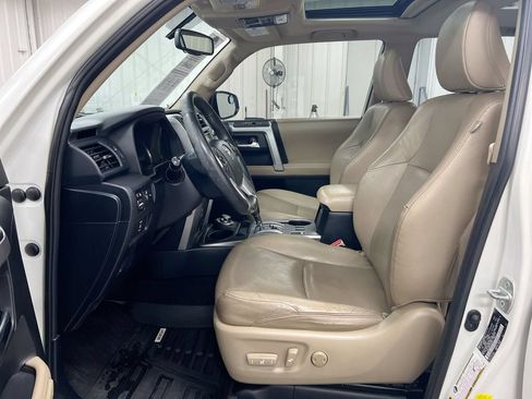 Used 2018 Toyota 4Runner Limited AWD/4WD image 21