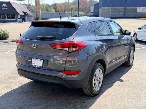 Used 2018 Hyundai Tucson SE image 6