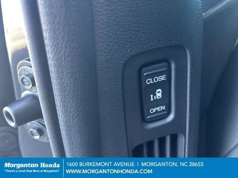 Used 2025 Honda Odyssey Elite image 34