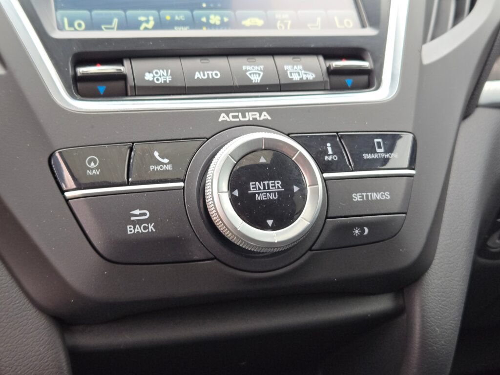 Used 2020 Acura MDX w/ Technology Package AWD/4WD image 36