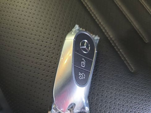 Certified 2026 Mercedes-Benz GLC 300 image 40