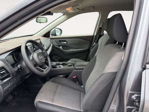Used 2023 Nissan Rogue SV AWD/4WD image 9