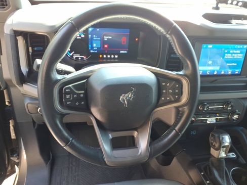 Used 2023 Ford Bronco Black Diamond AWD/4WD image 7