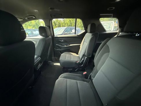 Used 2023 Chevrolet Traverse LT AWD/4WD image 18