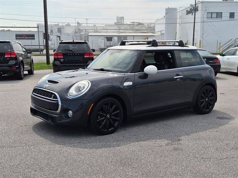 Used 2018 MINI Cooper S FWD image 7