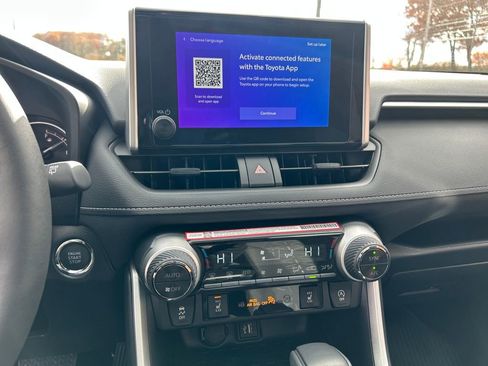 New 2025 Toyota RAV4 XLE image 12