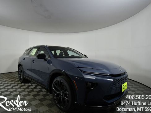 New 2026 Toyota Crown Signia image 8