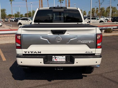 Certified 2023 Nissan Titan Platinum Reserve w/ Moonroof Package AWD/4WD image 5