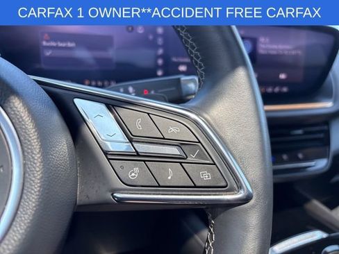 Used 2024 Buick Envision Avenir image 37