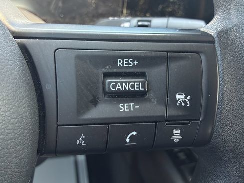 Used 2025 Nissan Kicks S FWD image 29