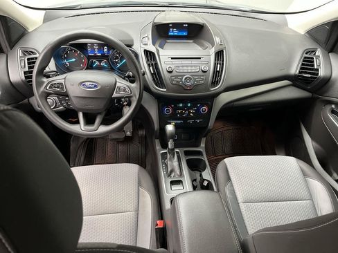 Used 2017 Ford Escape SE FWD image 4