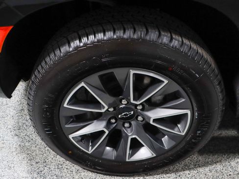 Used 2023 Chevrolet Tahoe Z71 w/ Luxury Package image 11