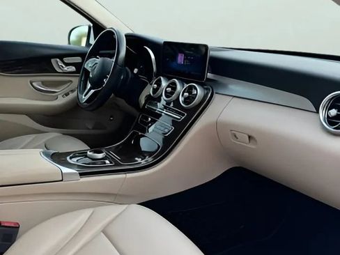 Used 2019 Mercedes-Benz C 300 Sedan image 22