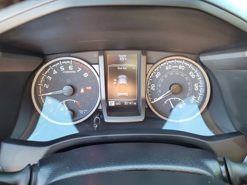 Used 2023 Toyota Tacoma TRD Off-Road w/ Technology Package image 23