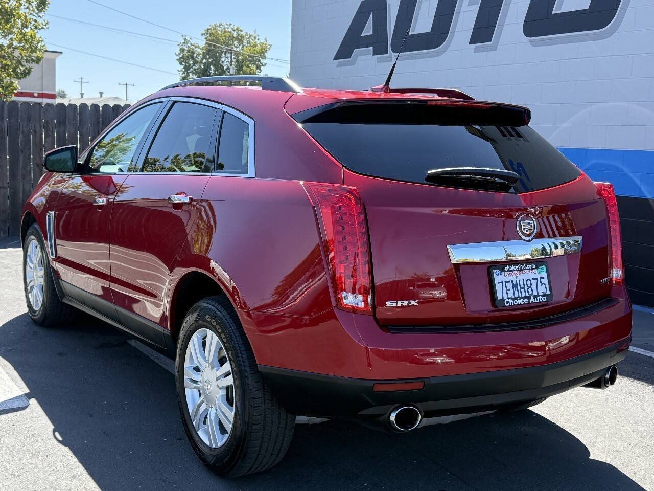 Used 2014 Cadillac SRX FWD image 4