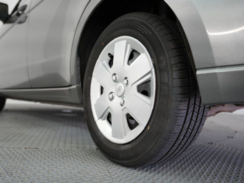 Used 2009 Ford Focus S image 47