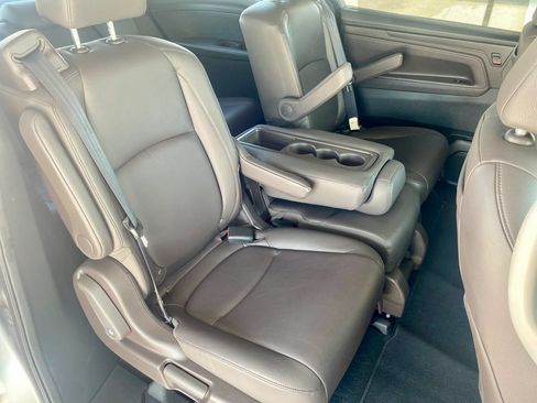 Used 2018 Honda Odyssey EX-L image 11