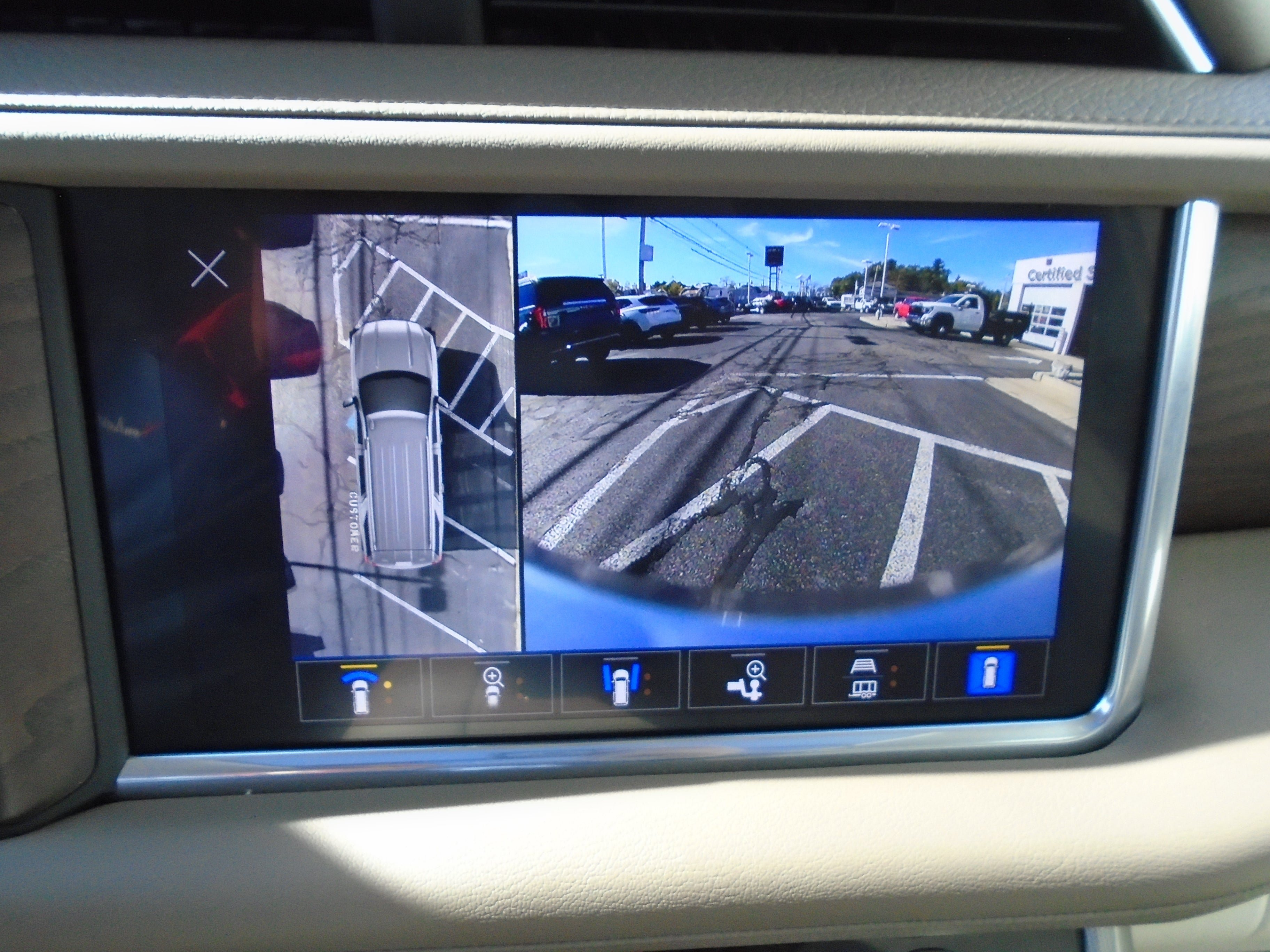 Used 2023 GMC Yukon Denali AWD/4WD image 65