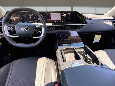 Certified 2026 INFINITI QX80 Luxe w/ Cargo Package RWD image 16