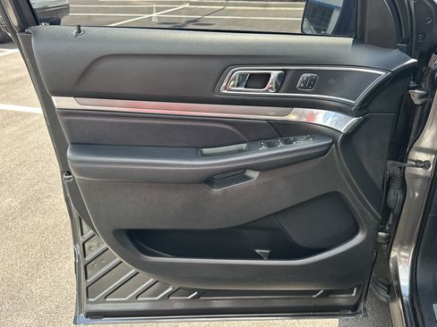 Used 2018 Ford Explorer Sport w/ Equipment Group 401A AWD/4WD image 11